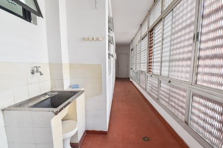 Apartamento à venda com 176m², 3 quartos e 1 vaga Apartamento à venda com 176m², 3 quartos e 1 vagaÁrea de serviço