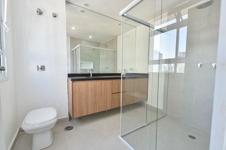 Apartamento à venda com 176m², 3 quartos e 1 vaga Apartamento à venda com 176m², 3 quartos e 1 vagaBanheiro da suíte