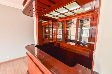 Apartamento à venda com 176m², 3 quartos e 1 vaga Apartamento à venda com 176m², 3 quartos e 1 vagaSala