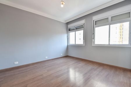 Apartamento à venda com 176m², 3 quartos e 1 vaga Apartamento à venda com 176m², 3 quartos e 1 vagaSuíte