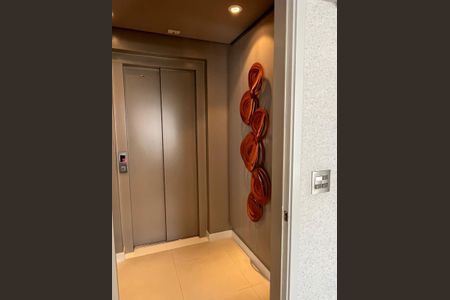 Apartamento à venda com 172m², 3 quartos e 4 vagas Apartamento à venda com 172m², 3 quartos e 4 vagasBanheiro