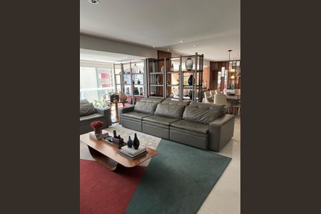 Apartamento à venda com 172m², 3 quartos e 4 vagas Apartamento à venda com 172m², 3 quartos e 4 vagasSala