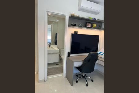 Apartamento à venda com 172m², 3 quartos e 4 vagas Apartamento à venda com 172m², 3 quartos e 4 vagasBanheiro