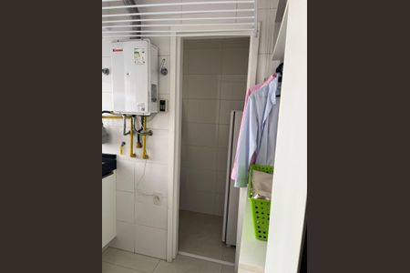 Apartamento à venda com 172m², 3 quartos e 4 vagas Apartamento à venda com 172m², 3 quartos e 4 vagasÁrea de Serviço