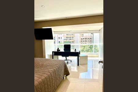 Apartamento à venda com 172m², 3 quartos e 4 vagas Apartamento à venda com 172m², 3 quartos e 4 vagasQuarto