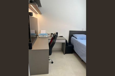 Apartamento à venda com 172m², 3 quartos e 4 vagas Apartamento à venda com 172m², 3 quartos e 4 vagasQuarto