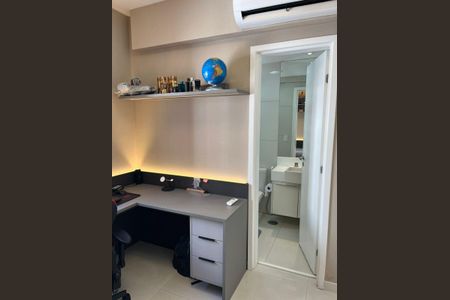 Apartamento à venda com 172m², 3 quartos e 4 vagas Apartamento à venda com 172m², 3 quartos e 4 vagasBanheiro