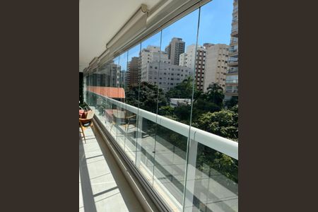 Apartamento à venda com 172m², 3 quartos e 4 vagas Apartamento à venda com 172m², 3 quartos e 4 vagasVaranda
