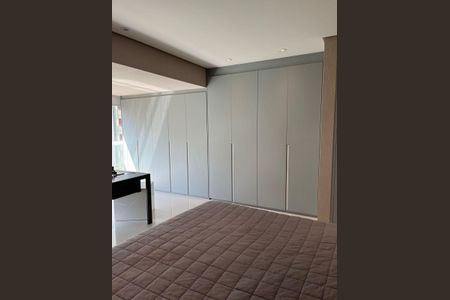 Apartamento à venda com 172m², 3 quartos e 4 vagas Apartamento à venda com 172m², 3 quartos e 4 vagasQuarto