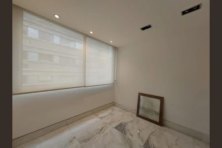 Apartamento à venda com 4 quartos, 275m² em Funcionários, Belo Horizonte