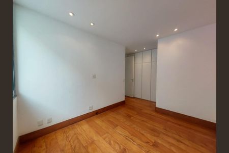 Apartamento à venda com 4 quartos, 275m² em Funcionários, Belo Horizonte
