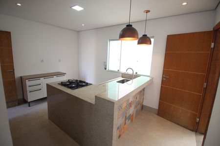 Cozinha de casa para alugar com 3 quartos, 172m² em Pindorama, Belo Horizonte