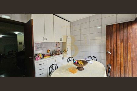 Casa à venda com 3 quartos, 190m² em Jardim Ernestina, São Paulo