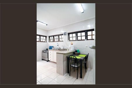 Casa à venda com 3 quartos, 120m² em Parque Colonial, São Paulo