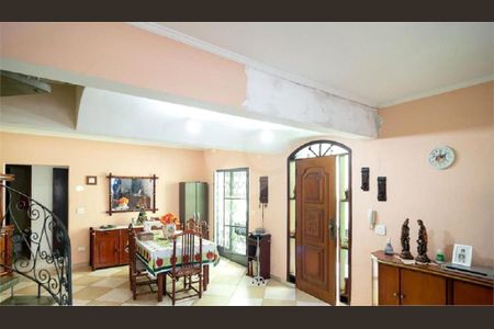 Casa à venda com 3 quartos, 120m² em Parque Colonial, São Paulo