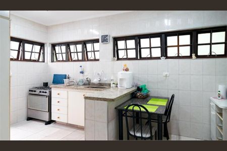Casa à venda com 3 quartos, 120m² em Parque Colonial, São Paulo