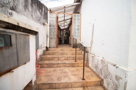 GARAGEM de casa à venda com 3 quartos, 163m² em Parada Inglesa, São Paulo