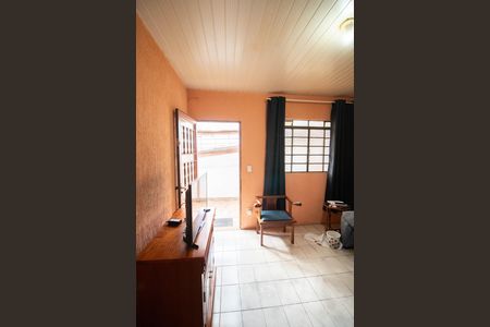 Casa à venda com 163m², 3 quartos e 2 vagasSALA