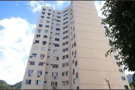 Apartamento à venda com 2 quartos, 50m² em Camorim, Rio de Janeiro