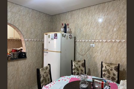 Casa à venda com 96m², 3 quartos e 2 vagasCopa - Cozinha