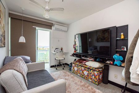 Apartamento à venda com 2 quartos, 82m² em Camboinhas, Niterói