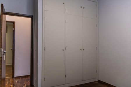 Apartamento para alugar com 400m², 5 quartos e 3 vagas Apartamento para alugar com 400m², 5 quartos e 3 vagasQuarto 2