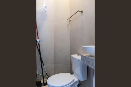 Apartamento para alugar com 400m², 5 quartos e 3 vagas Apartamento para alugar com 400m², 5 quartos e 3 vagasBanheiro de serviço