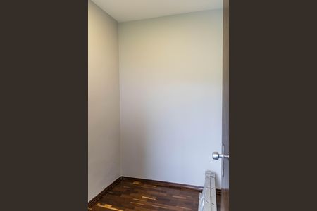 Apartamento para alugar com 400m², 5 quartos e 3 vagas Apartamento para alugar com 400m², 5 quartos e 3 vagasQuarto de Serviço