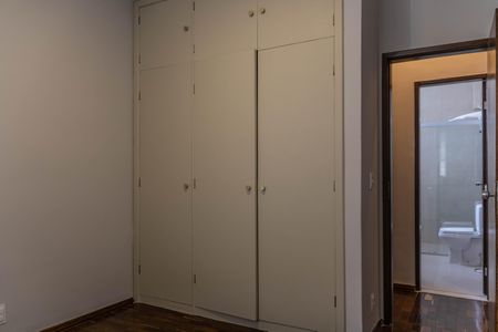 Apartamento para alugar com 400m², 5 quartos e 3 vagas Apartamento para alugar com 400m², 5 quartos e 3 vagasQuarto 1