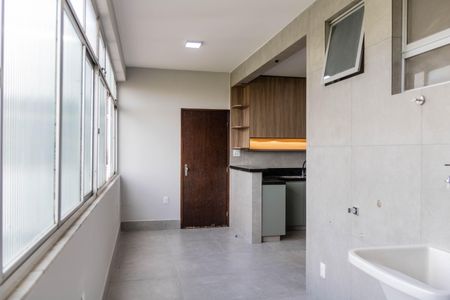 Apartamento para alugar com 400m², 5 quartos e 3 vagas Apartamento para alugar com 400m², 5 quartos e 3 vagasÁrea de Serviço