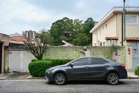 Casa para alugar com 100m², 2 quartos e 1 vagaFachada