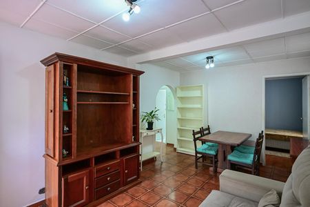 Casa para alugar com 100m², 2 quartos e 1 vagaSala