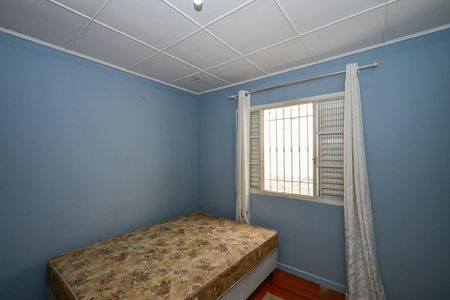 Quarto 1 de casa para alugar com 2 quartos, 100m² em Vila Morse, São Paulo