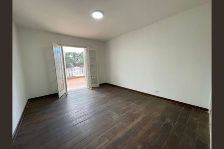 Casa para alugar com 121m², 3 quartos e 2 vagasQuarto 2