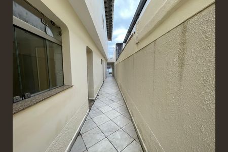 Casa para alugar com 121m², 3 quartos e 2 vagasCorredor Lateral