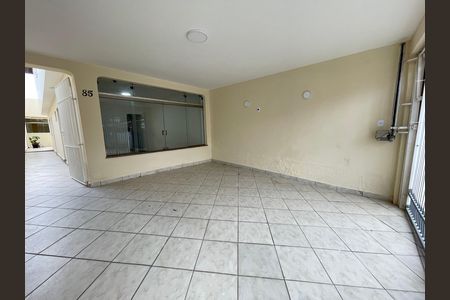 Casa para alugar com 121m², 3 quartos e 2 vagasGaragem