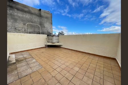 Varanda/Quintal de casa à venda com 3 quartos, 121m² em Jardim Sao Jorge (raposo Tavares), São Paulo