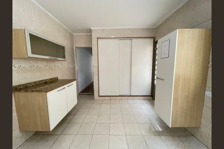 Casa para alugar com 121m², 3 quartos e 2 vagasCozinha