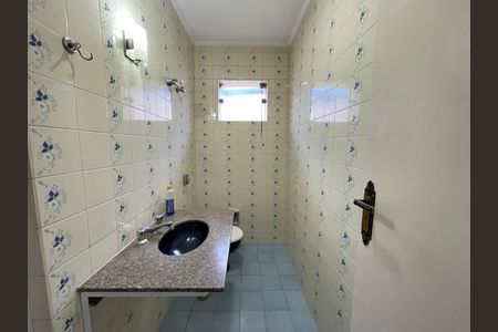 Casa para alugar com 121m², 3 quartos e 2 vagasBanheiro 1 