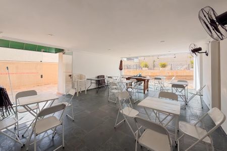 Apartamento à venda com 57m², 2 quartos e 1 vagaSalão de Festas