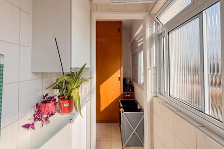 Apartamento à venda com 57m², 2 quartos e 1 vagaÁrea de Serviço