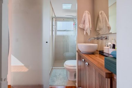 Apartamento à venda com 57m², 2 quartos e 1 vagaBanheiro da Suíte