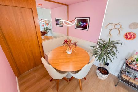 Apartamento à venda com 57m², 2 quartos e 1 vagaSala