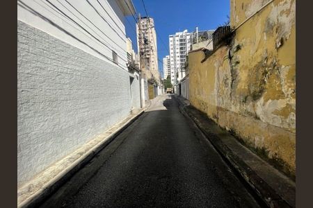 Casa à venda com 97m², 2 quartos e 2 vagas