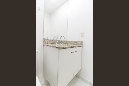Apartamento para alugar com 61m², 2 quartos e 1 vaga Apartamento para alugar com 61m², 2 quartos e 1 vagaBanheiro da Suíte