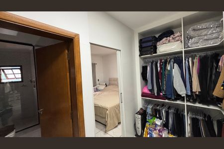 Casa à venda com 247m², 3 quartos e 7 vagasSuite Closet