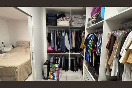 Casa à venda com 247m², 3 quartos e 7 vagasSuite Closet