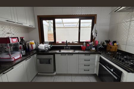 Casa à venda com 247m², 3 quartos e 7 vagasCozinha