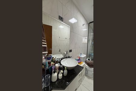 Casa à venda com 247m², 3 quartos e 7 vagasBanheiro da Suíte
