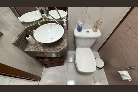 Lavabo de casa à venda com 3 quartos, 247m² em Parque Gerassi, Santo André